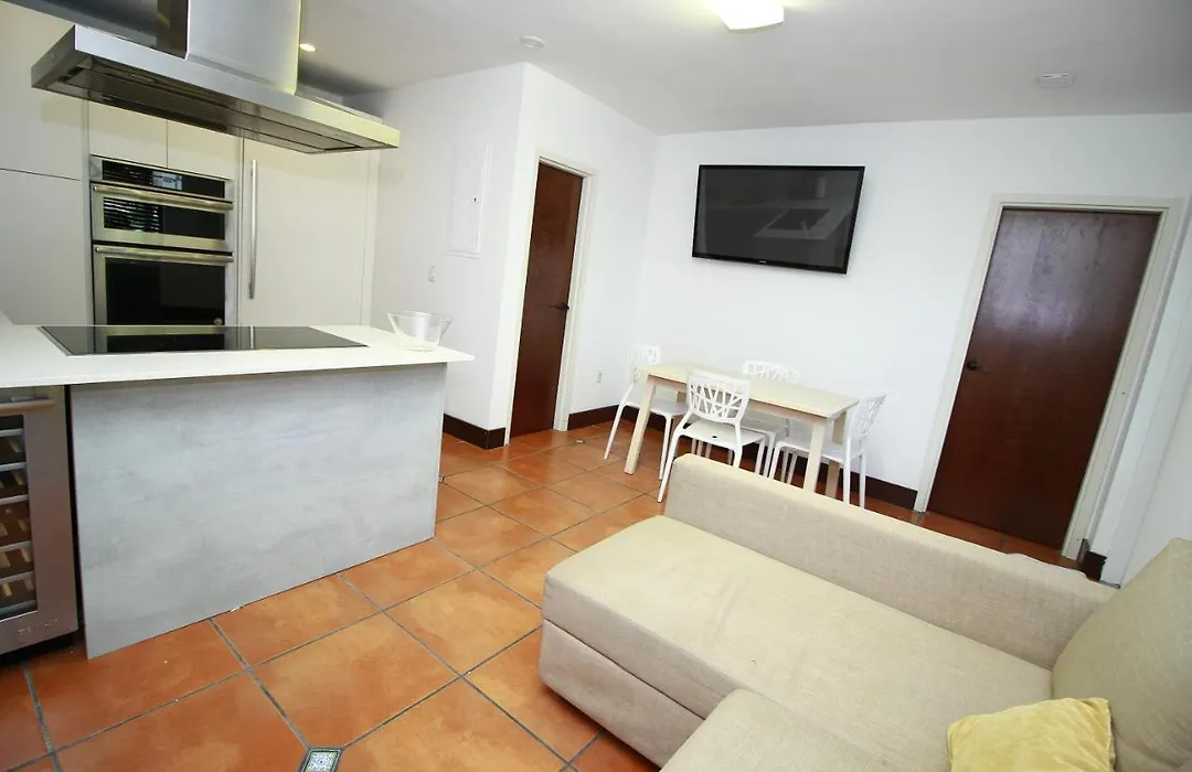 Makani Beach House 333-1