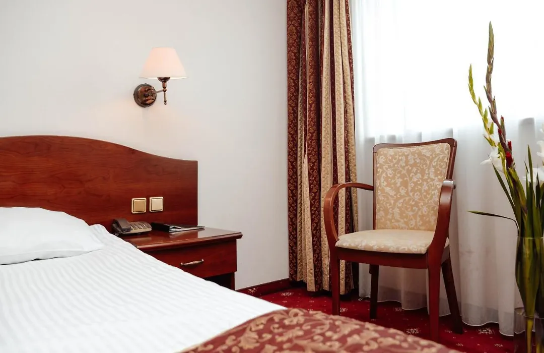 Hotel Sympozjum & Spa-1