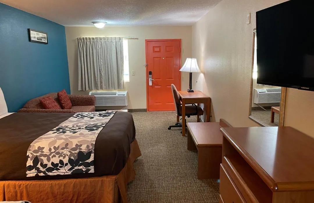 Ashwood Inn & Suites-1