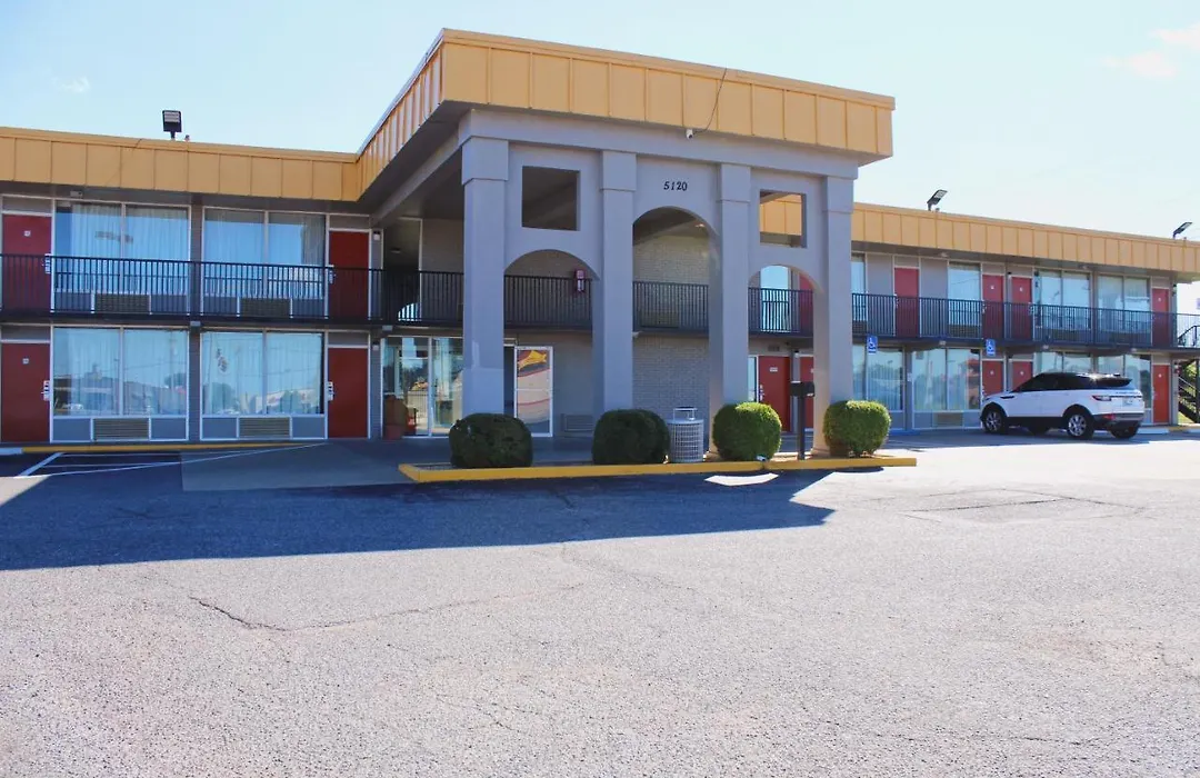 Econo Lodge Paducah West I-24-1