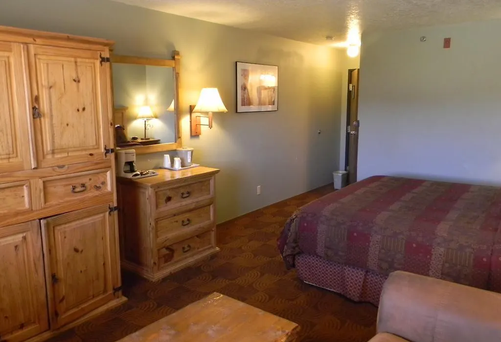 New Summit Inn-1