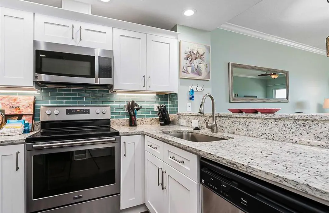 Crystal Shores III-1