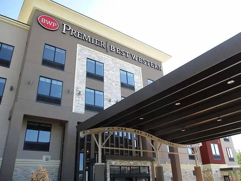 Best Western Premier Liberty Inn & Suites-1