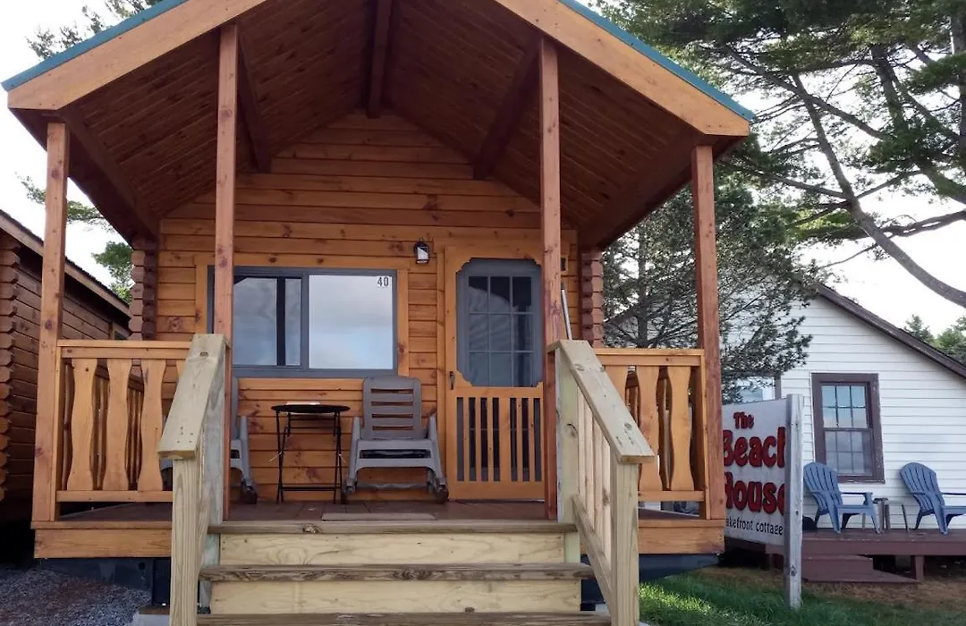 Beach House Lakeside Cottages-1