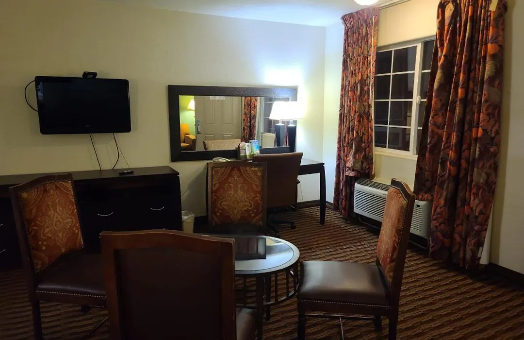 Budget Host Inn-1