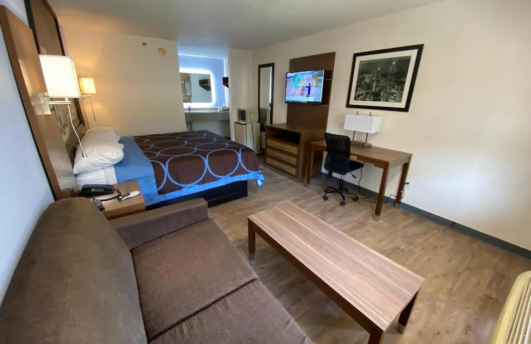 Super 8 By Wyndham Marietta/West/Atl Area-1