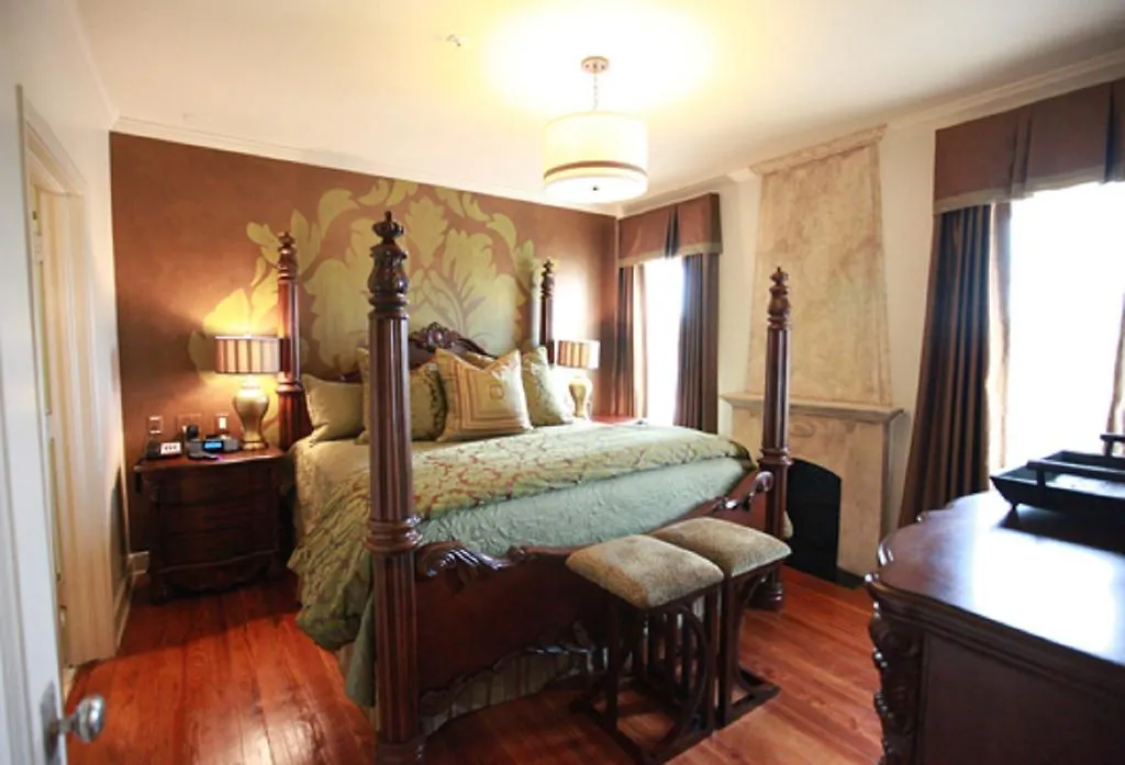 The Campbell Hotel-1