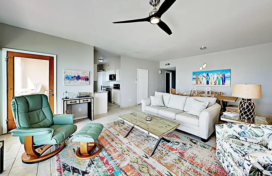 La Solana Condominiums #111-1