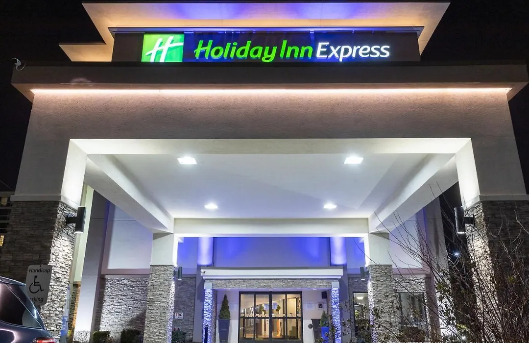 Holiday Inn Express - Newark Airport - Elizabeth By Ihg-1