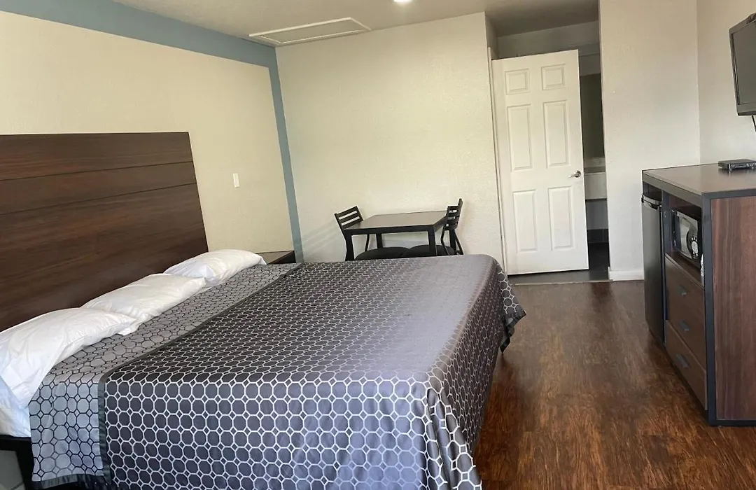 Garden Inn Motel-1