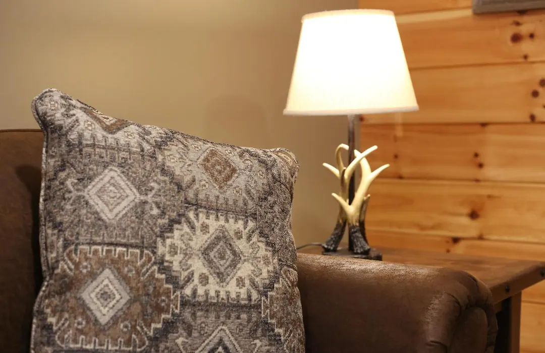 Blessing Lodge By Amish Country Lodging-1