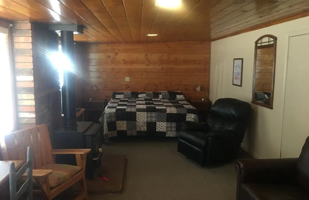 Rainbows End Fishing Resort-1