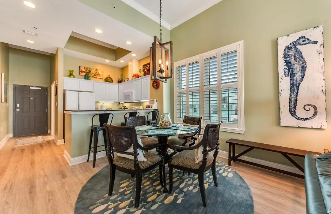Crystal Shores #201-1