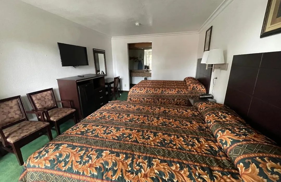 Chino Motel-1