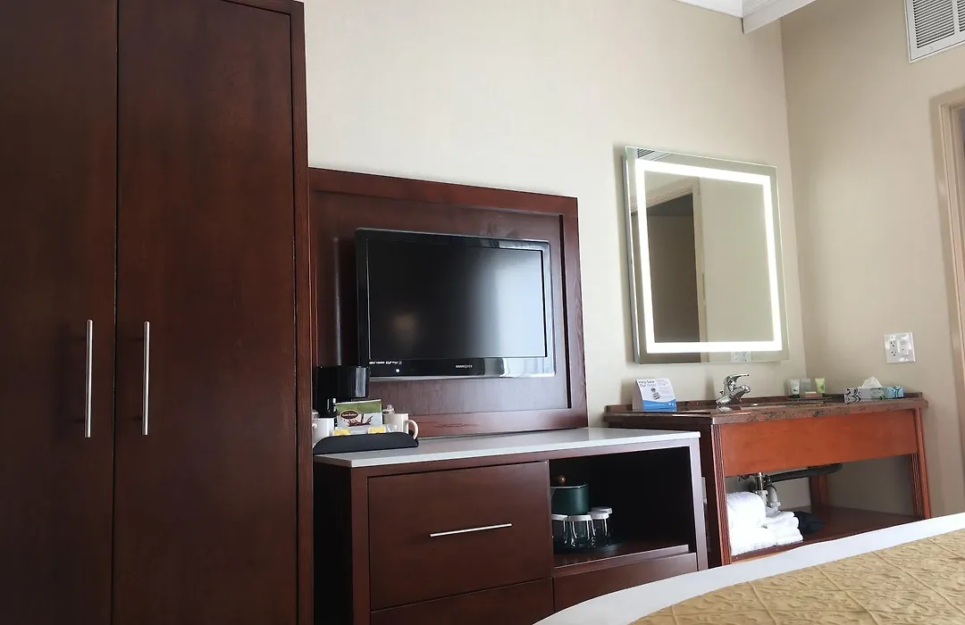 Quality Suites John Wayne Airport-1