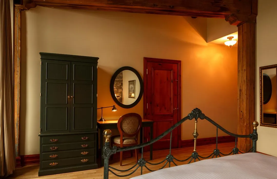 Auberge Du Vieux Port By Gray Collection-1