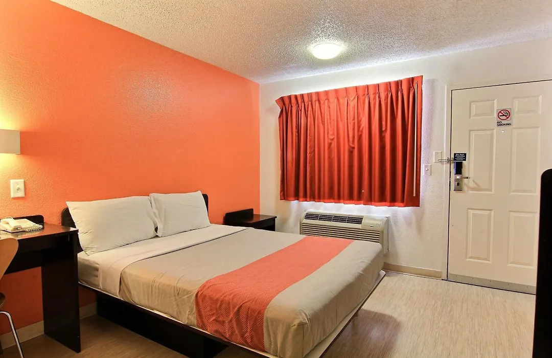 Motel 6-Austin, Tx - North Central-1