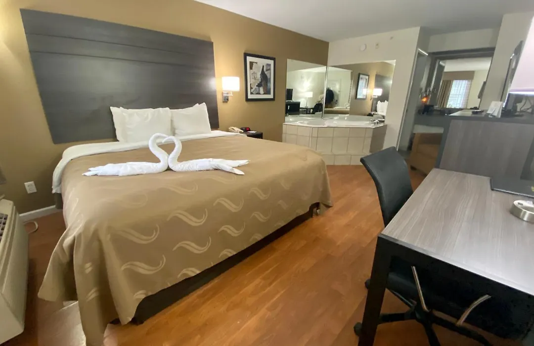 Quality Inn Branson - Hwy 76 Central-1