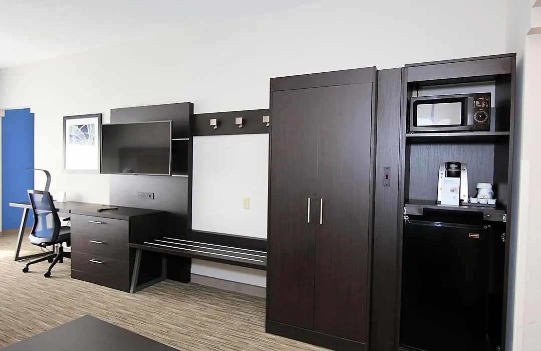 Holiday Inn Express Hotel & Suites Ashland By Ihg-1