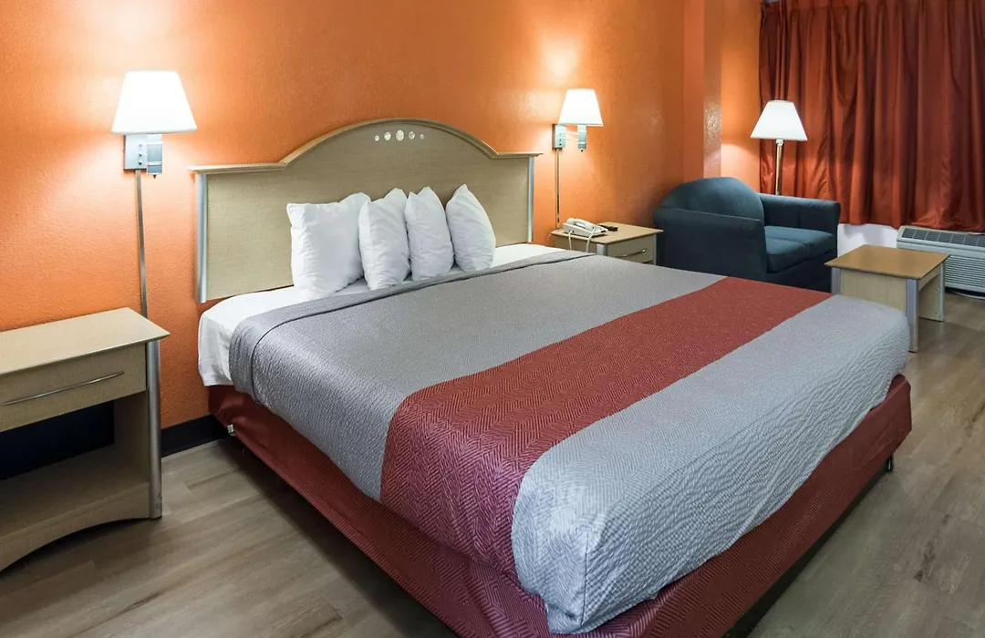 Motel 6-Groton, Ct - Casinos Nearby-1