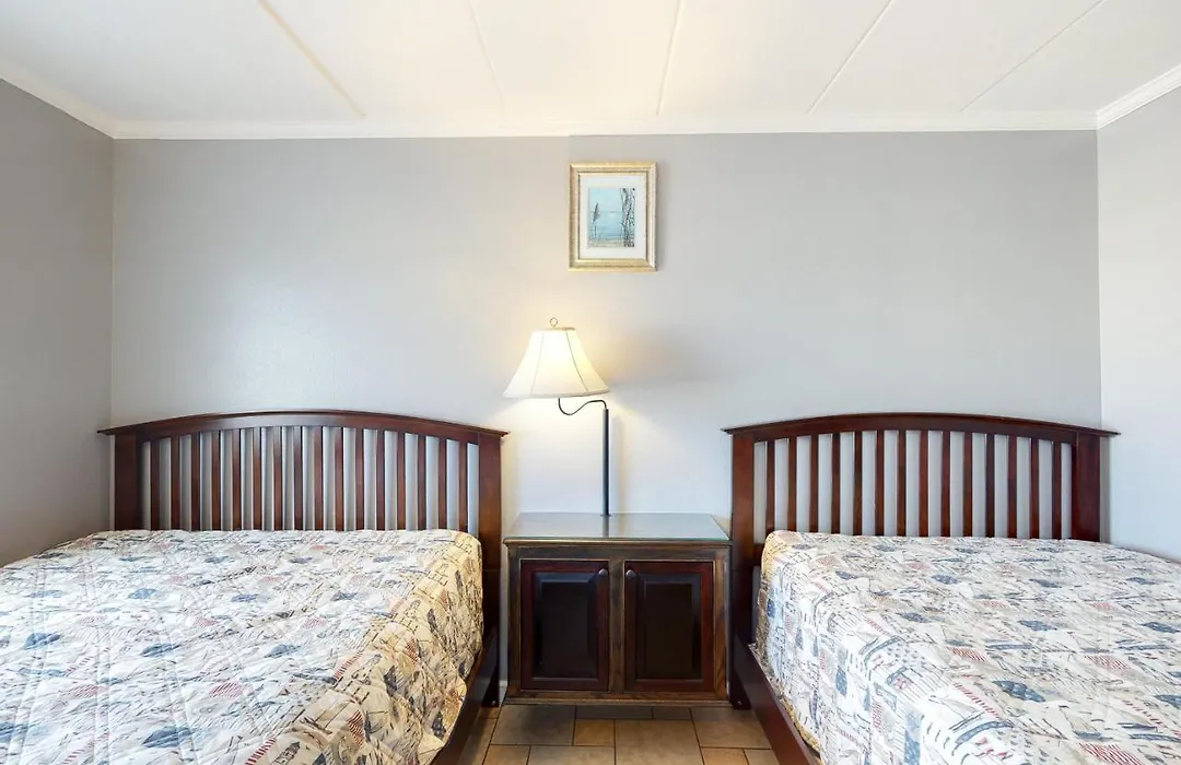 Seawinds South 306-1
