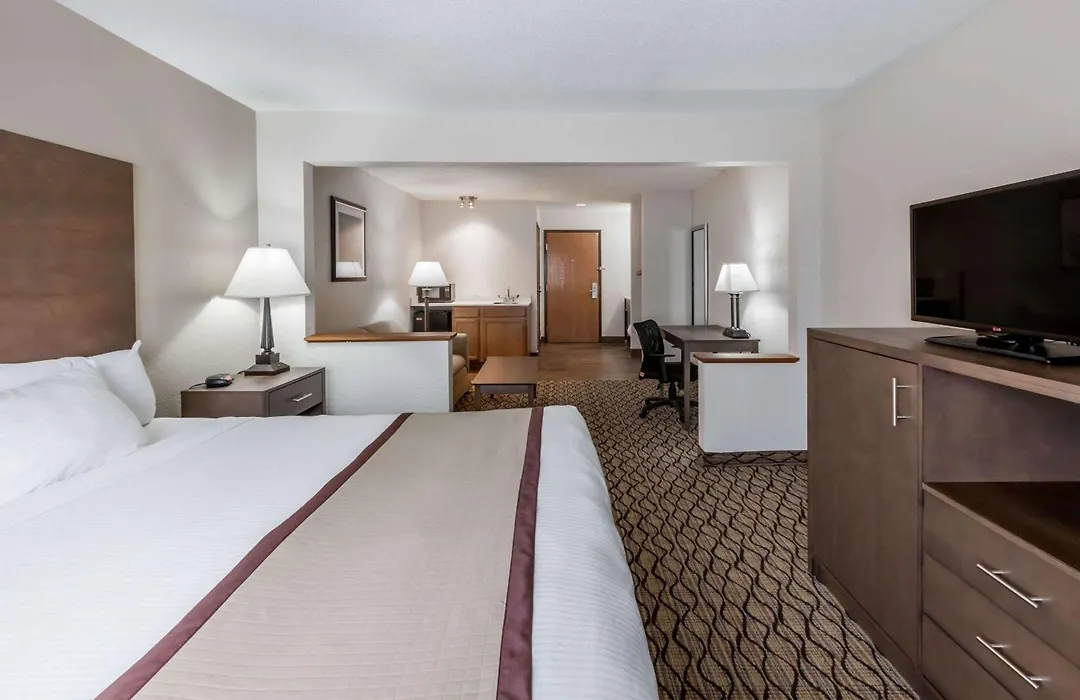 Baymont By Wyndham Auburn-1