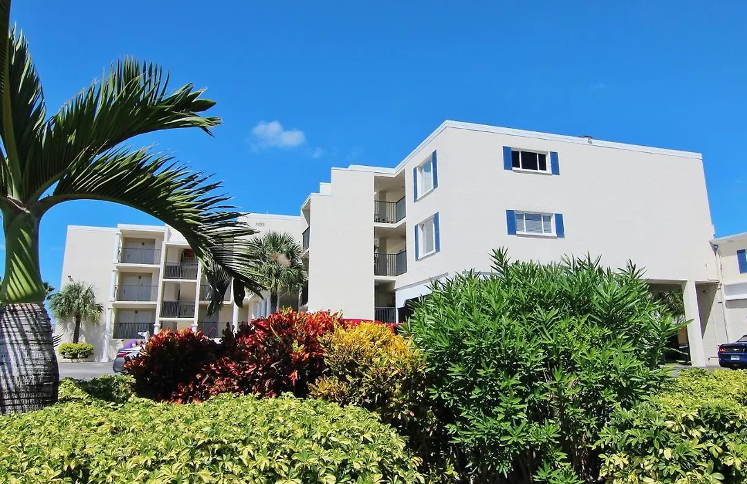 Belleair Beach Club 112-1