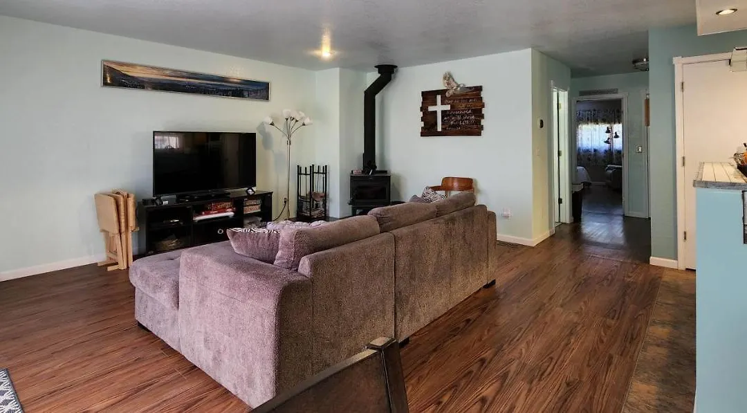 Trinity Escapes - Two Bedroom Two Bathroom Full Apartment Near Airport-1