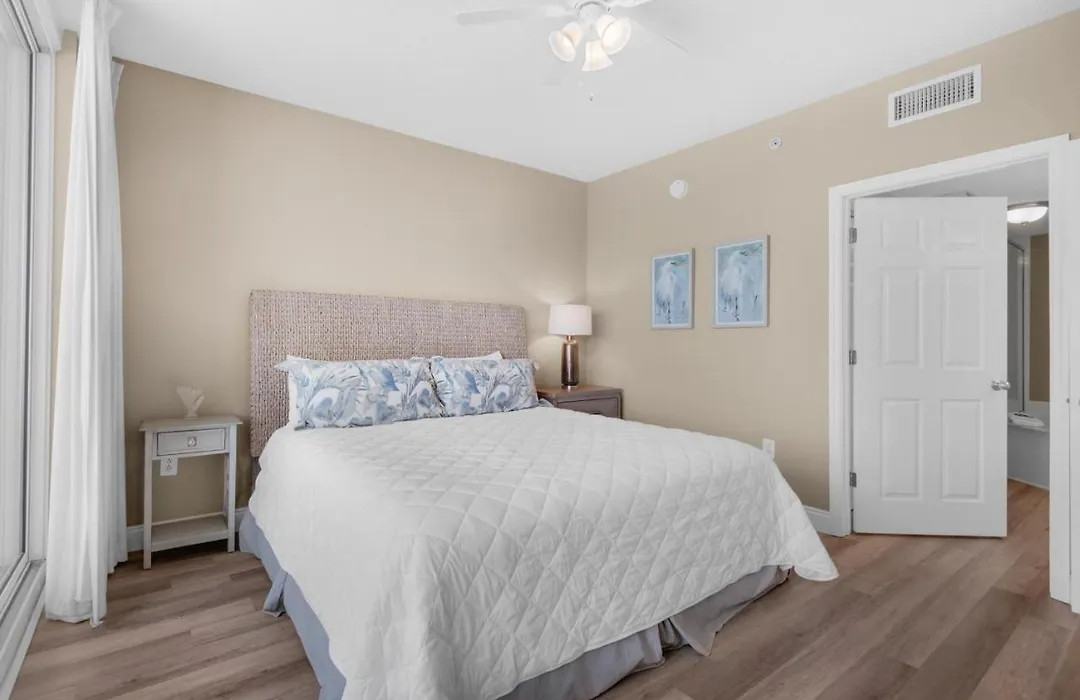 Majestic Beach Towers 1-1404-1