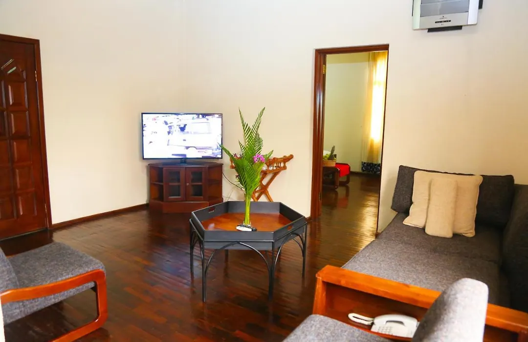 Coconut Grove Regency Hotel-1