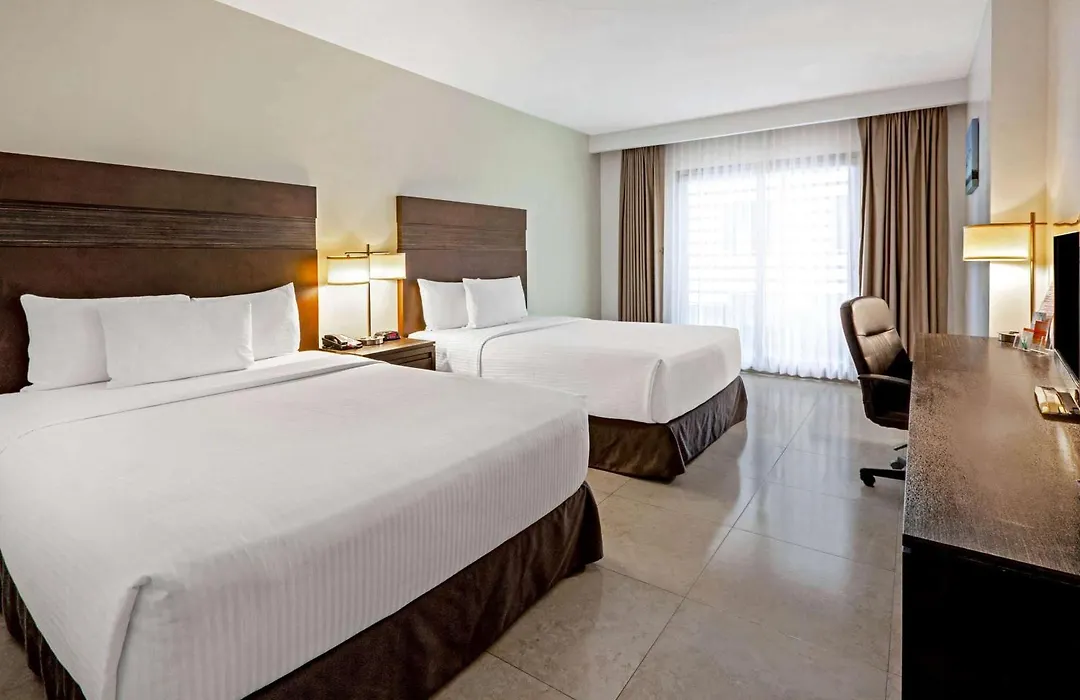 Wyndham Garden Cancun Downtown-1