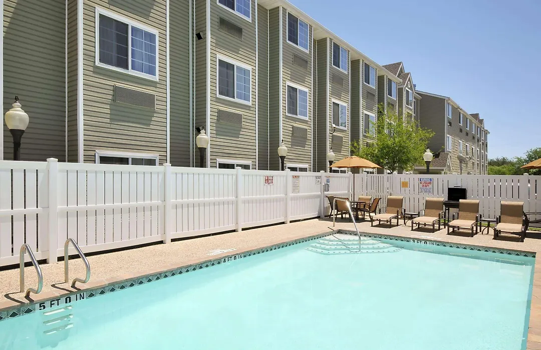 Super 8 By Wyndham San Antonio Airport North-1
