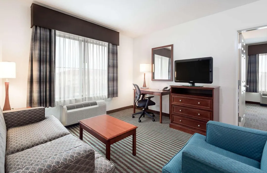 Baymont By Wyndham Denver International Airport-1