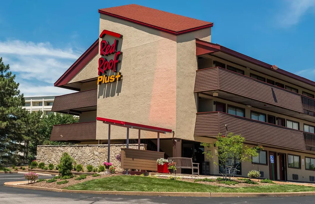 Red Roof Inn Plus+ St. Louis - Forest Park / Hampton Ave.-1