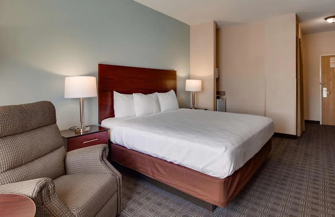 Best Western Plus Gateway Inn & Suites - Aurora-1