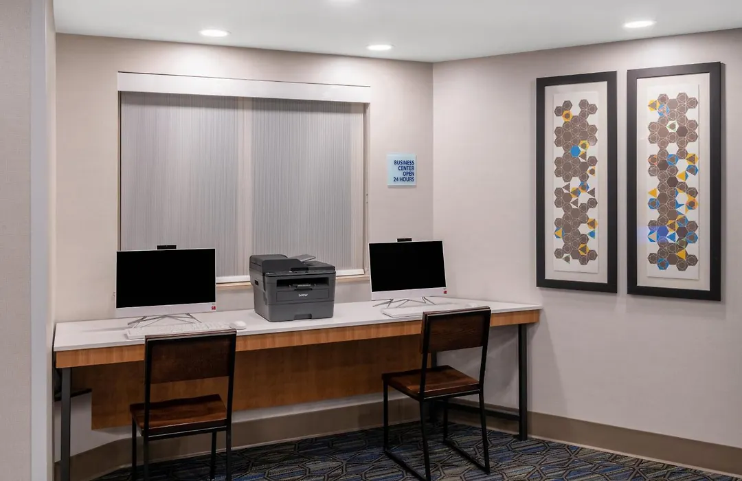 Holiday Inn Express & Suites Colorado Springs-Airport By Ihg-1