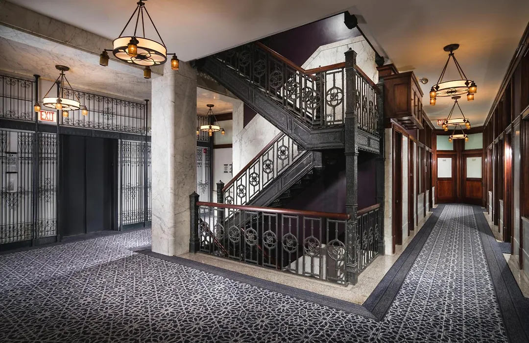 Staypineapple, An Iconic Hotel, The Loop-1