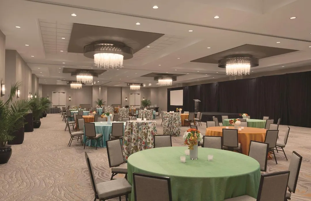 Embassy Suites Oklahoma City Downtown/Medical Center-1