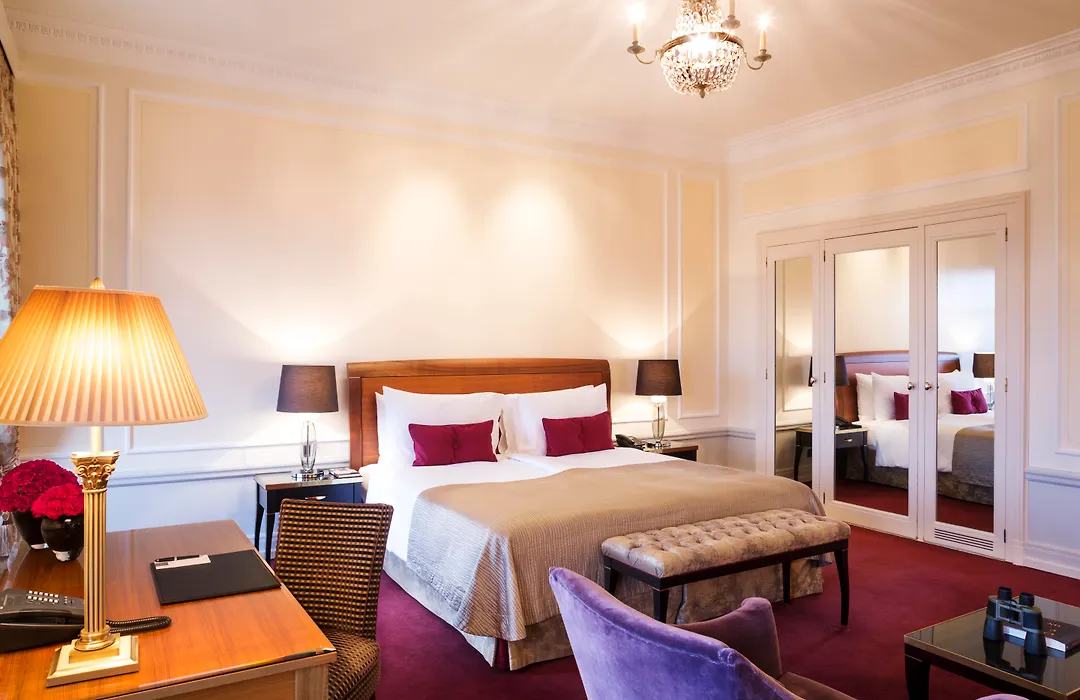 Hotel Bellevue Palace Bern-1