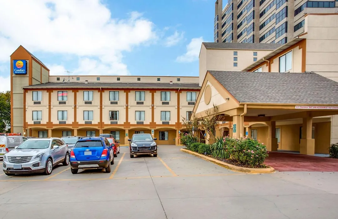 Comfort Inn & Suites Love Field-Dallas Market Center-1