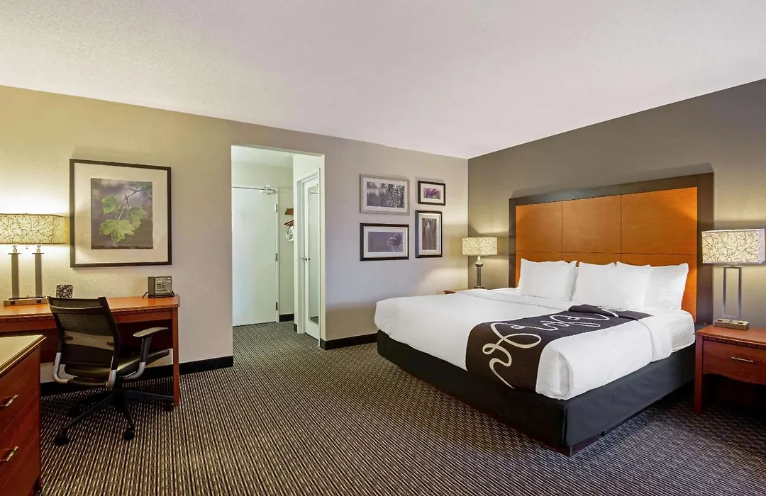 La Quinta By Wyndham Harrisburg Airport Hershey-1