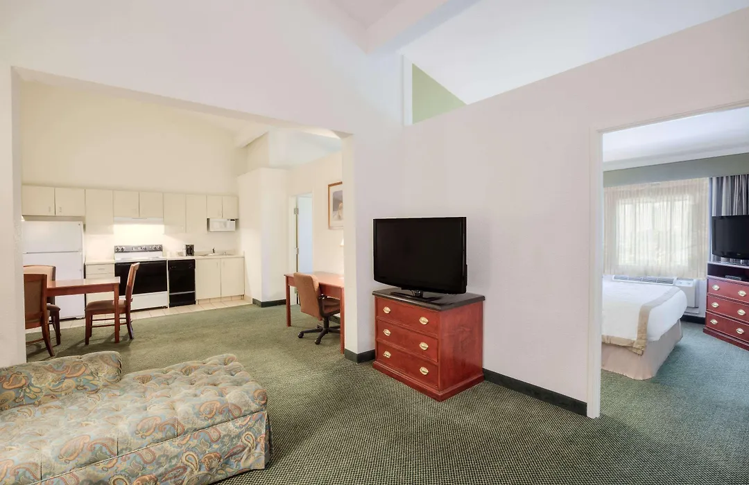 Hawthorn Suites Sacramento-1