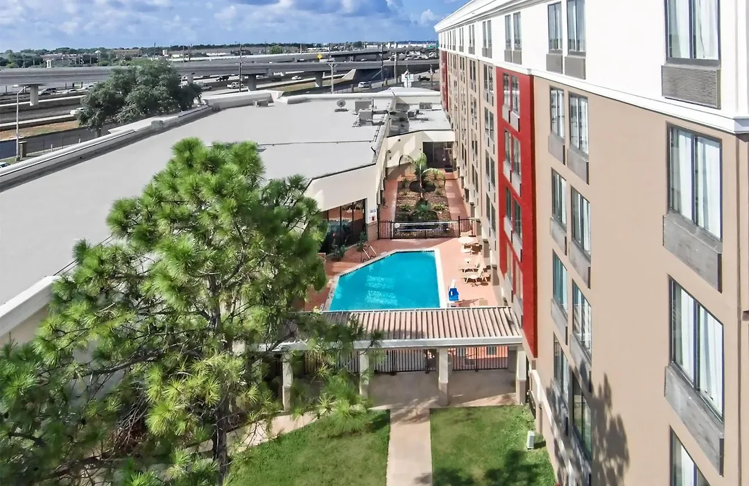 Wyndham Houston Sugarland-1