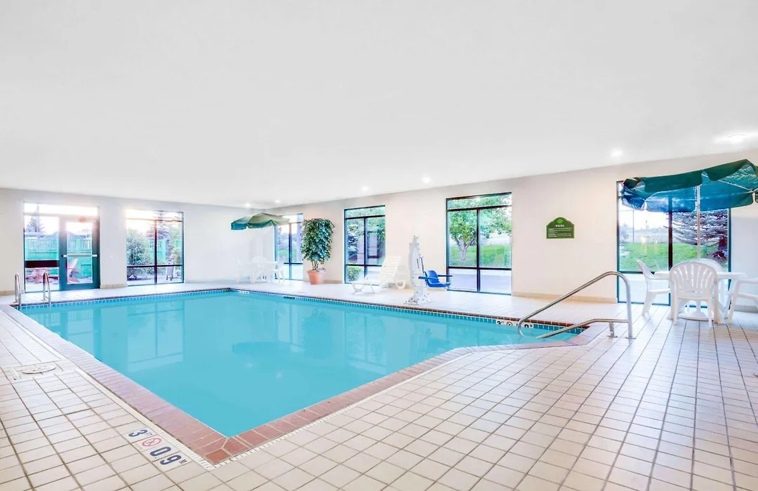 Wingate By Wyndham Gillette-1