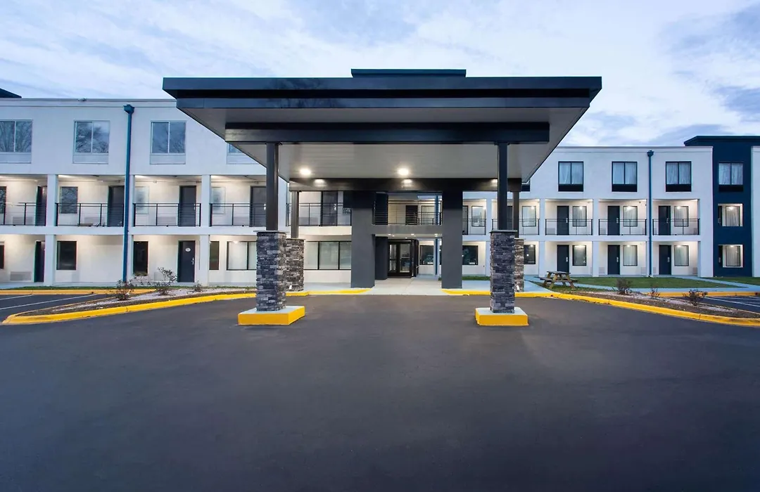 Baymont By Wyndham Charlotte University-1