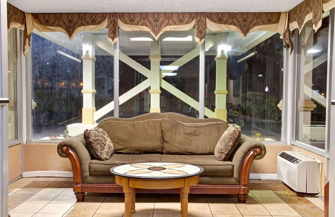 Days Inn By Wyndham Knoxville West-1