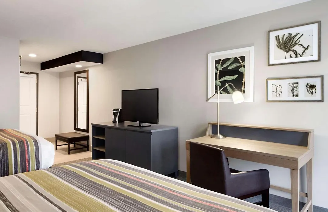 Country Inn & Suites Downtown Convention Center By Radisson, Gatlinburg, Tn-1