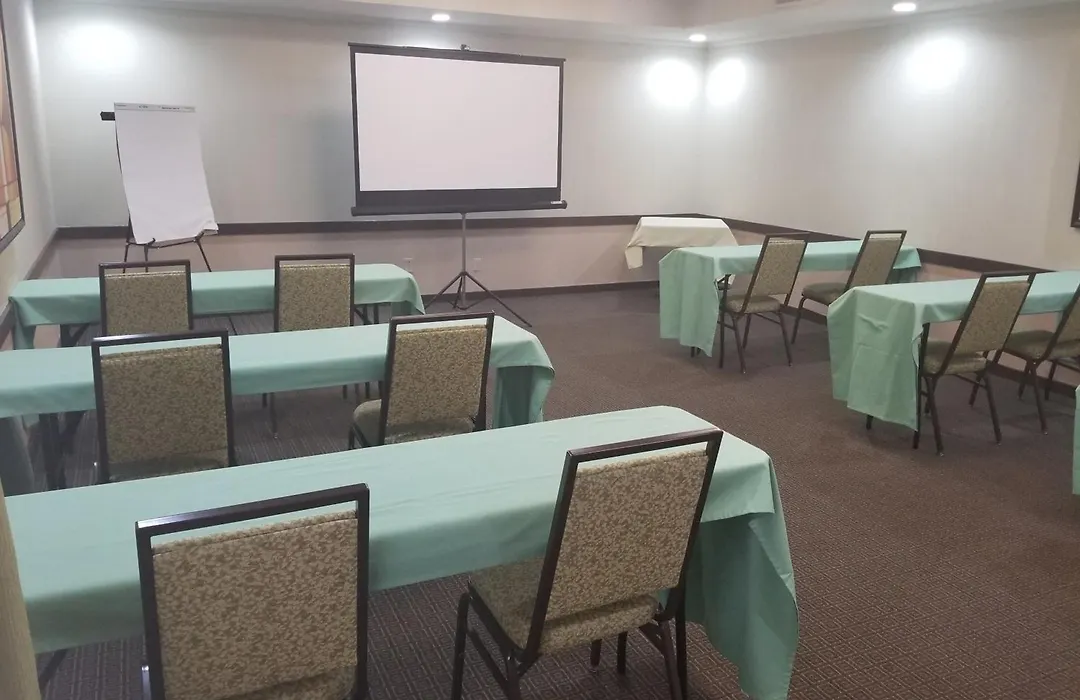 Holiday Inn Express Little Rock-Airport By Ihg-1