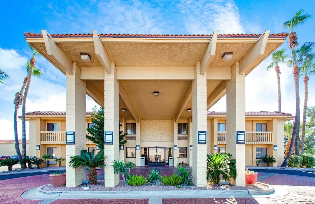 La Quinta Inn By Wyndham Tucson East-1