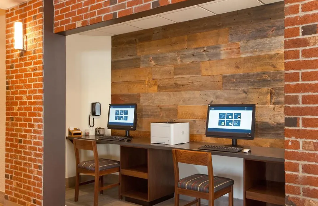 Four Points By Sheraton Cleveland Airport-1